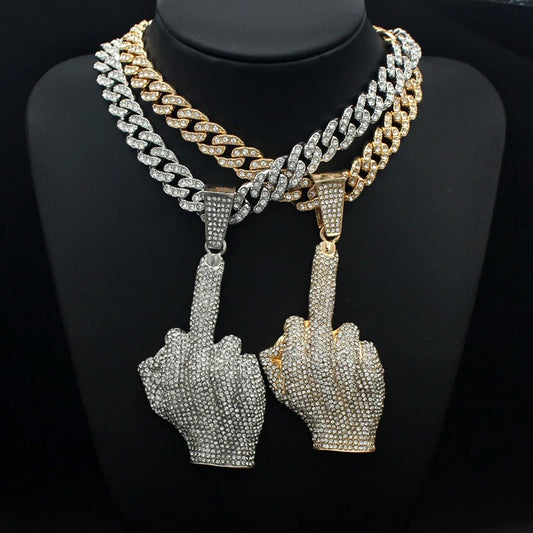 Pendentif Hip Hop Iced Out avec doigt d'honneur et chaîne cubaine en cristal de 11 mm